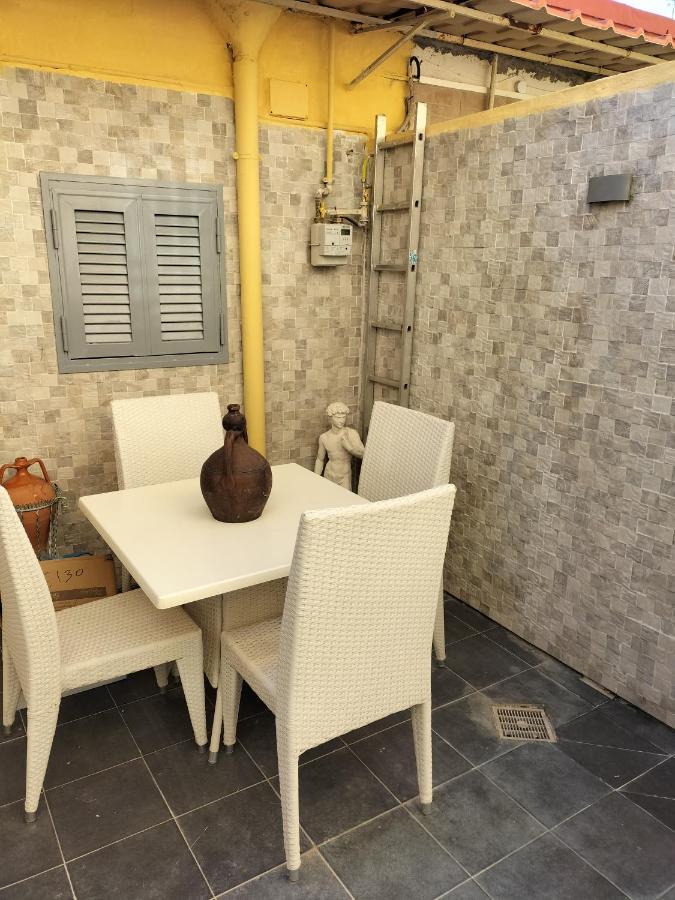 Dimora Di Don Kikkone Apartment Napoli Ngoại thất bức ảnh